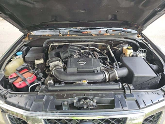 2016 Nissan Frontier SV Crew Cab Medium Bed – miniatura 30