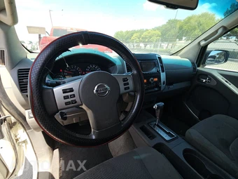 2016 Nissan Frontier SV Crew Cab Medium Bed – miniatura 11