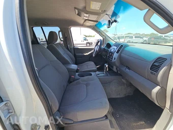 2016 Nissan Frontier SV Crew Cab Medium Bed – miniatura 8