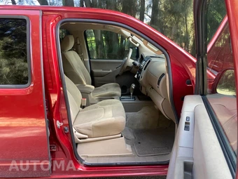 2016 Nissan Frontier SV Crew Cab Medium Bed - miniatura 32