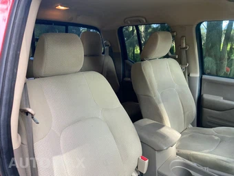 2016 Nissan Frontier SV Crew Cab Medium Bed - miniatura 34