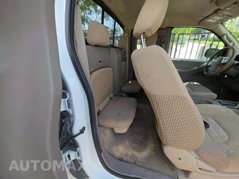 2016 Nissan Frontier SV Extended Cab Medium Bed – miniatura 16