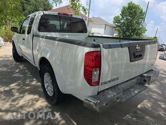 2016 Nissan Frontier SV Extended Cab Medium Bed – miniatura 2