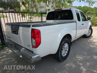 2016 Nissan Frontier SV Extended Cab Medium Bed – miniatura 3
