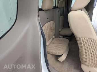 2016 Nissan Frontier SV Extended Cab Medium Bed - miniatura 16