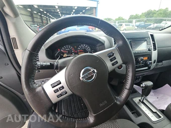 2016 Nissan Frontier SV Extended Cab Medium Bed – miniatura 10