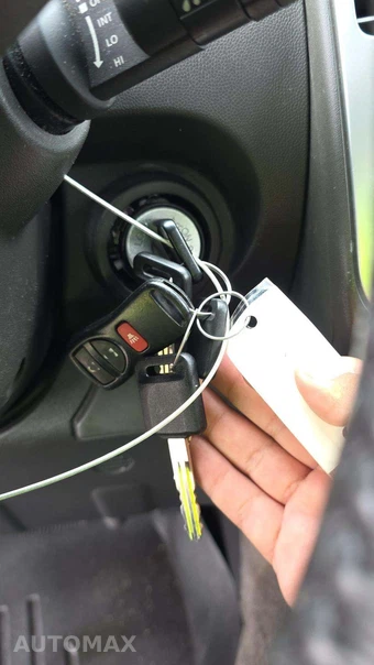 2016 Nissan Frontier SV Extended Cab Medium Bed – miniatura 18
