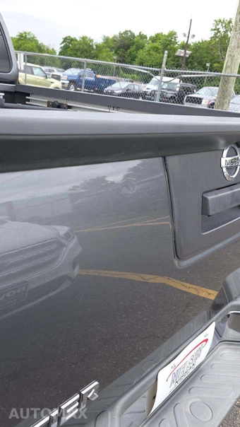 2016 Nissan Frontier SV Extended Cab Medium Bed – miniatura 26