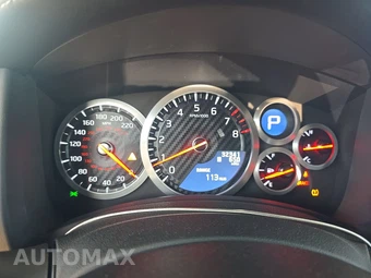 2016 Nissan GT-R Premium - miniatura 12