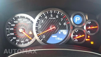 2016 Nissan GT-R Premium - miniatura 17