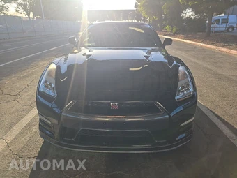 2016 Nissan GT-R Premium - miniatura 2