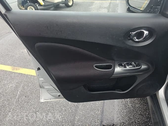 2016 Nissan JUKE S – miniatura 9