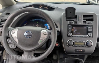 2016 Nissan LEAF S - miniatura 14