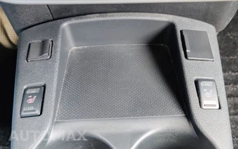 2016 Nissan LEAF S - miniatura 17