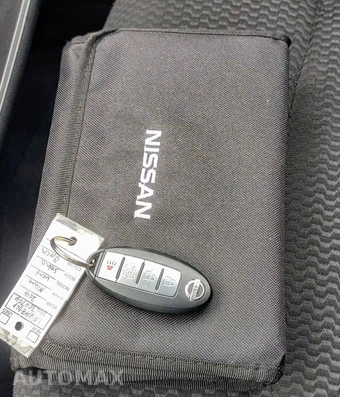 2016 Nissan LEAF S - miniatura 20