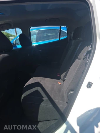 2016 Nissan LEAF SV – miniatura 10