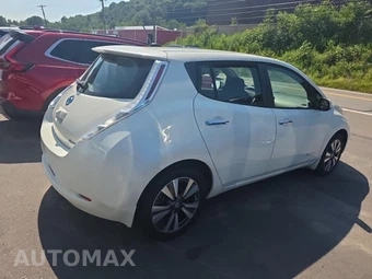 2016 Nissan LEAF SV – miniatura 4