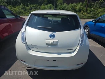 2016 Nissan LEAF SV – miniatura 5
