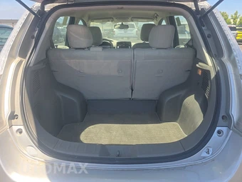2016 Nissan LEAF SV – miniatura 16