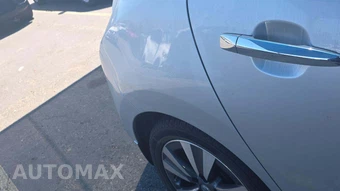 2016 Nissan LEAF SV – miniatura 31