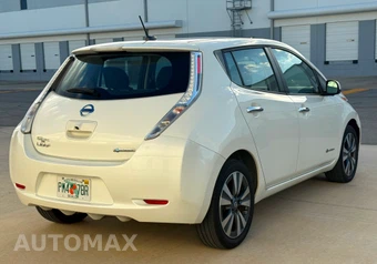 2016 Nissan LEAF SV - miniatura 11