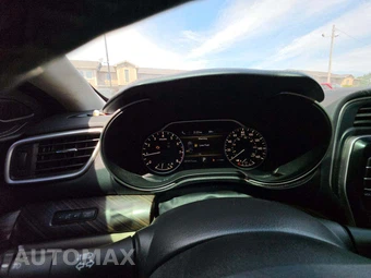 2016 Nissan Maxima 3.5 Platinum – miniatura 9