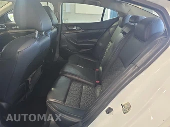 2016 Nissan Maxima 3.5 Platinum – miniatura 16