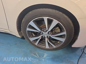 2016 Nissan Maxima 3.5 Platinum – miniatura 9