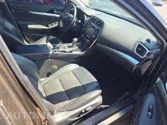 2016 Nissan Maxima 3.5 SR – miniatura 18