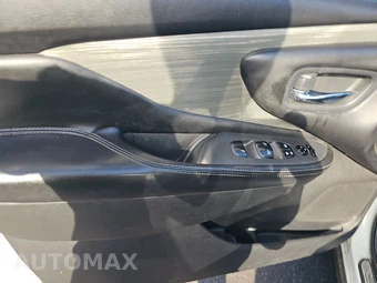 2016 Nissan Murano SV – miniatura 9
