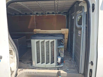 2016 Nissan NV1500 Cargo SV 146.1" WB - miniatura 15