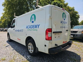 2016 Nissan NV1500 Cargo SV 146.1" WB - miniatura 2