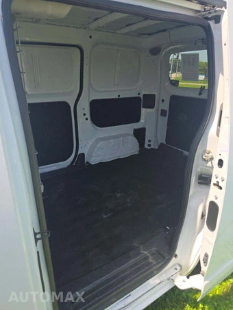 2016 Nissan NV200 Compact Cargo S 115.2" WB - miniatura 13