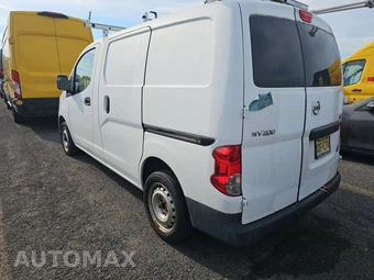 2016 Nissan NV200 Compact Cargo SV 115.2" WB - miniatura 6