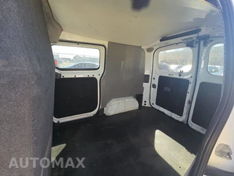 2016 Nissan NV200 Compact Cargo SV 115.2" WB - miniatura 13