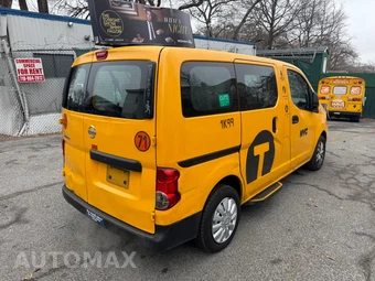 2016 Nissan NV200 Taxi Minivan 115.2" WB - miniatura 5