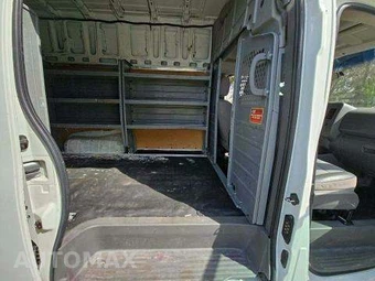 2016 Nissan NV2500 HD Cargo SL High Roof 146.1" WB - miniatura 16