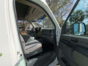 2016 Nissan NV2500 HD Cargo SL High Roof 146.1" WB - miniatura 18