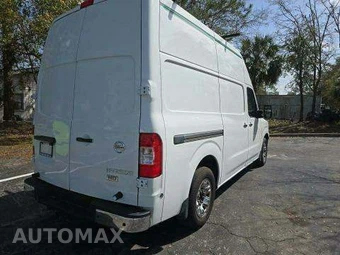 2016 Nissan NV2500 HD Cargo SL High Roof 146.1" WB - miniatura 3