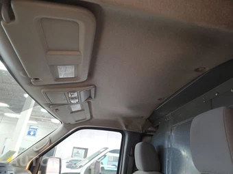 2016 Nissan NV2500 HD Cargo SL Standard Roof 146.1" WB - miniatura 17