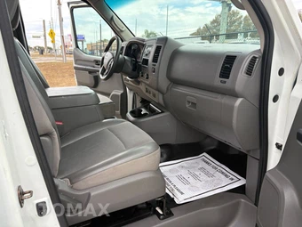 2016 Nissan NV2500 HD Cargo SV High Roof 146.1" WB - miniatura 24