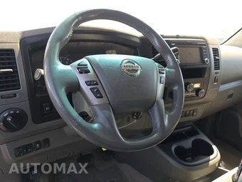 2016 Nissan NV3500 HD Passenger SL 146.1" WB - miniatura 10