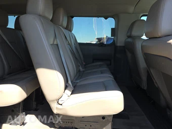 2016 Nissan NV3500 HD Passenger SL 146.1" WB - miniatura 13