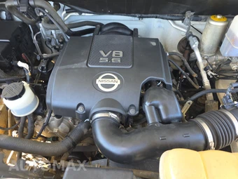 2016 Nissan NV3500 HD Passenger SL 146.1" WB - miniatura 16