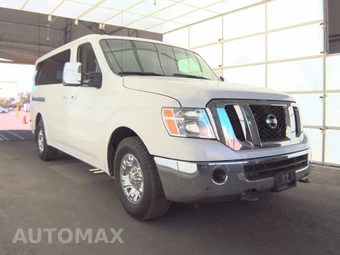 2016 Nissan NV3500 HD Passenger SL 146.1" WB - miniatura 3