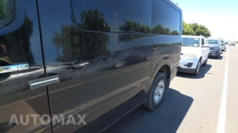 2016 Nissan NV3500 HD Passenger SV 146.1" WB - miniatura 18