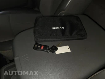 2016 Nissan NV3500 HD Passenger SV 146.1" WB - miniatura 22