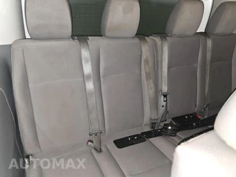 2016 Nissan NV3500 HD Passenger SV 146.1" WB - miniatura 24