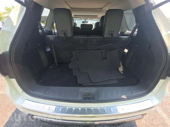 2016 Nissan Pathfinder Platinum - miniatura 12