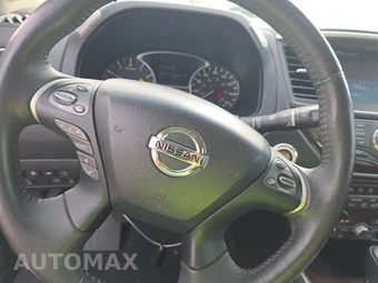 2016 Nissan Pathfinder Platinum – miniatura 10